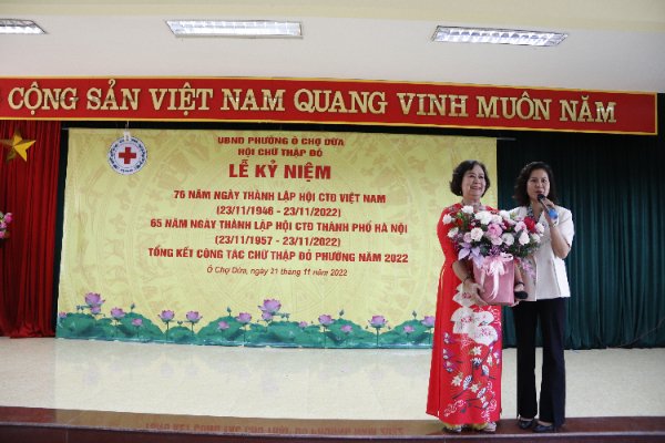 hội chữ thập đỏ phường Ô Chợ Dừa tổ chức kỷ niệm 76 năm ngày thành lập hội chữ thập đỏ Việt Nam, 65 năm thành lập hội chữ thập đỏ Hà Nội và tổng kết công tác hội và phong trào chữ thập đỏ 2022